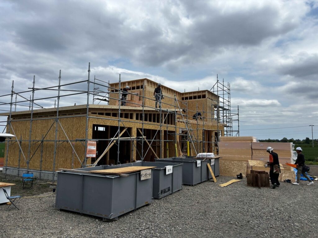 車内空気調和機22℃