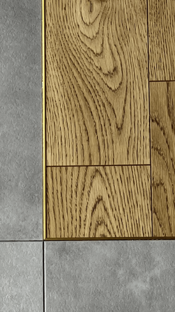 お盆休み終わりまして、盛沢山なお打合せ始まります。