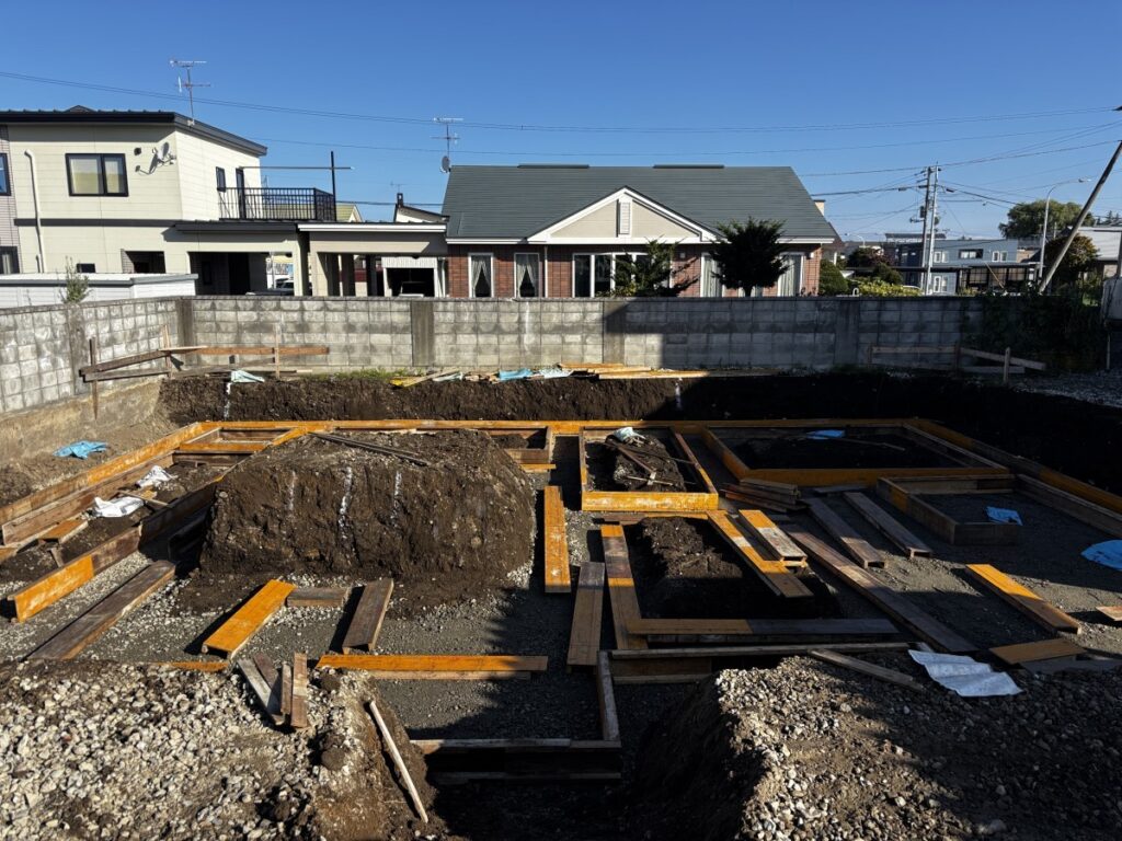 ダブルレースのホワイトインテリアの平屋が完成で