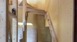 基礎工事、完了しまして 大工さん、入ります― 年内、床をふさぎまして 年始からカタチができてゆきます(''ω'')　